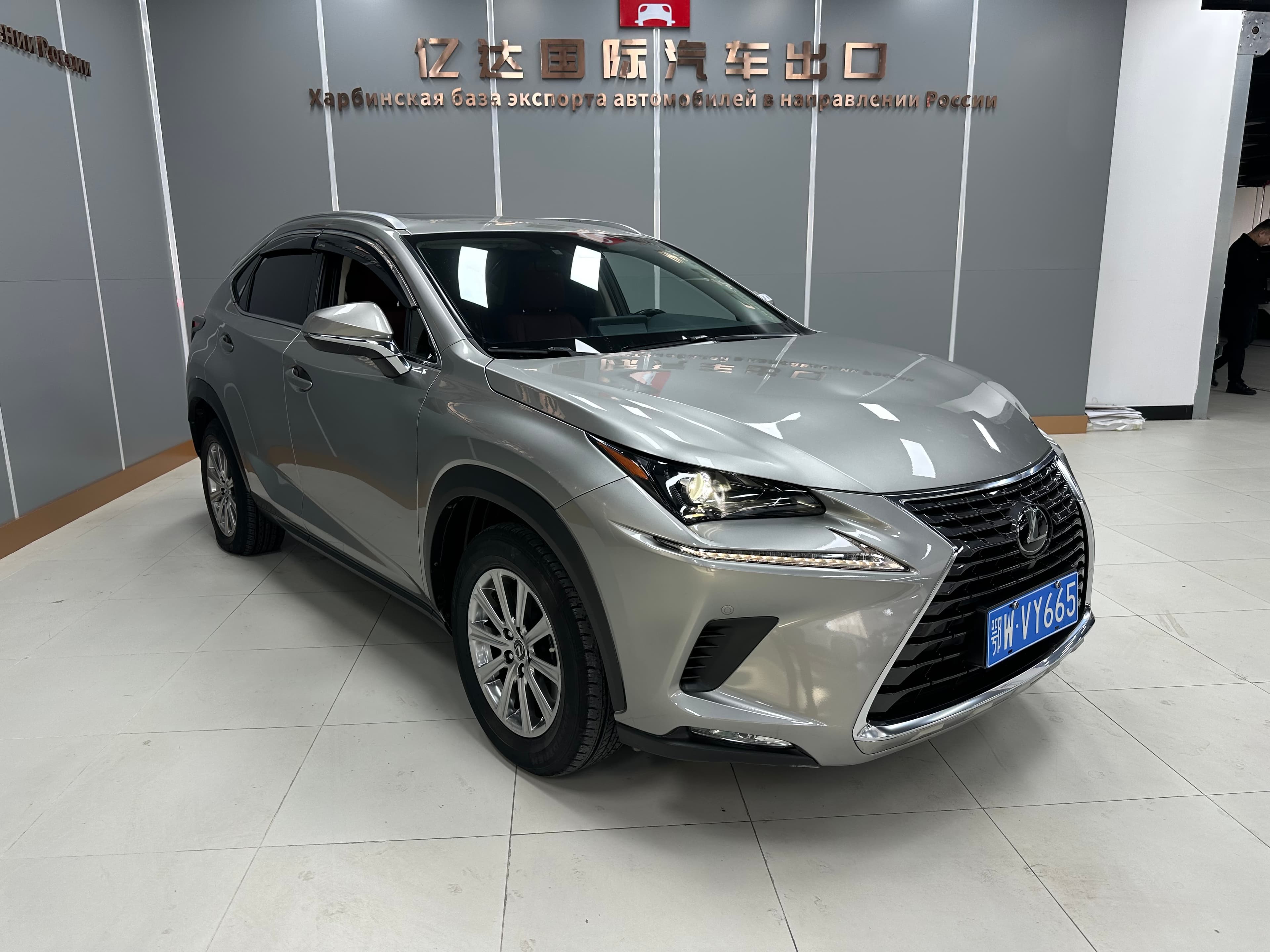LEXUS NX-200